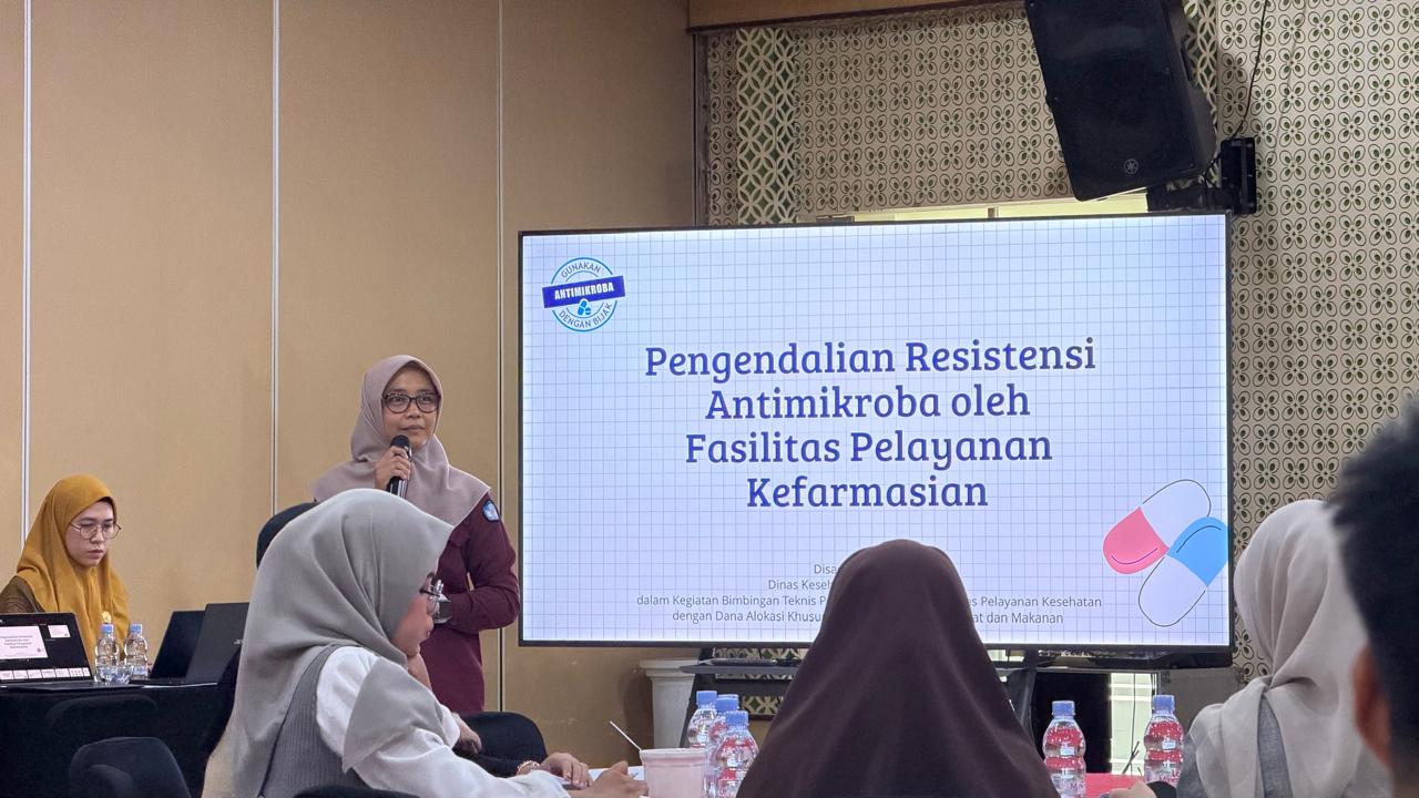 Dosen Farmasi USN Kolaka Menjadi Narasumber pada Bimbingan Teknis Pengelolaan Obat yang Diselenggarakan Dinas Kesehatan Kabupaten Kolaka